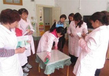幼兒園保育員需要持有證書嗎
